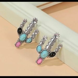 Cactus Pierced Earrings. Boutique style